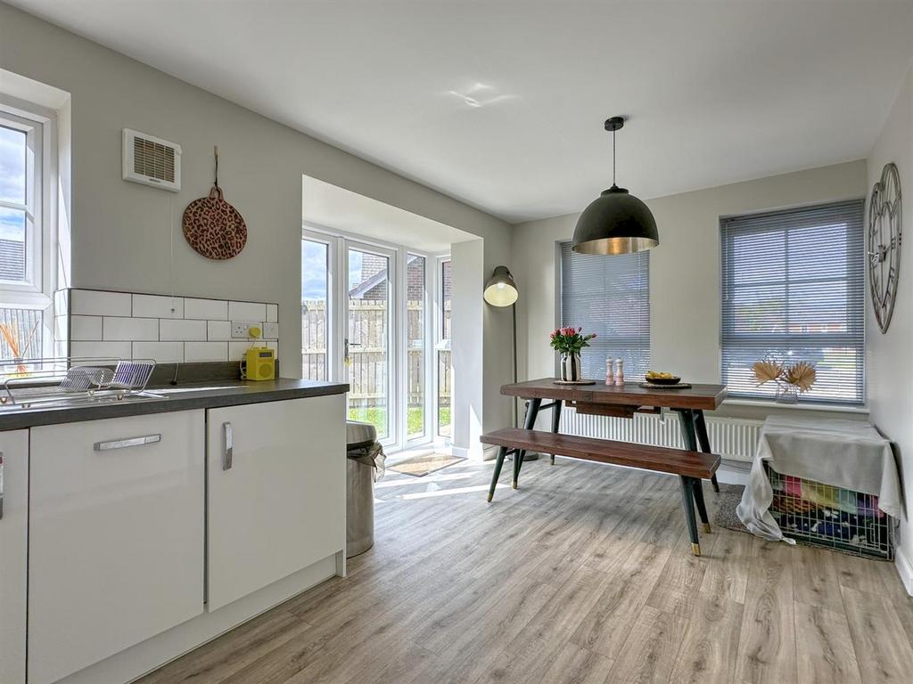Open plan kitchen diner