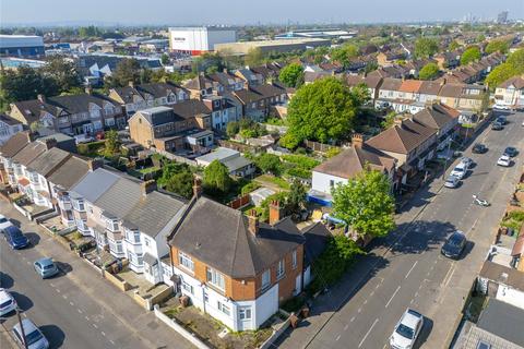 1 bedroom apartment for sale, Bennett Road, Romford RM6