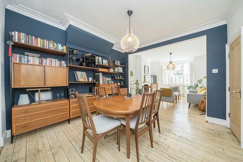40 Napier Road, Isleworth, TW7 7HP