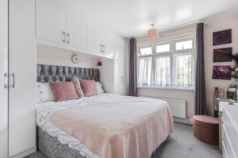 71 Nelson Gardens, Hounslow, TW3 3UJ
