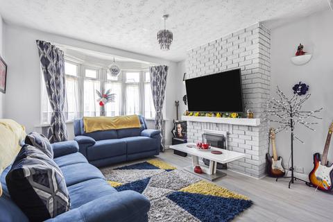 71 Nelson Gardens, Hounslow, TW3 3UJ