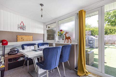 71 Nelson Gardens, Hounslow, TW3 3UJ