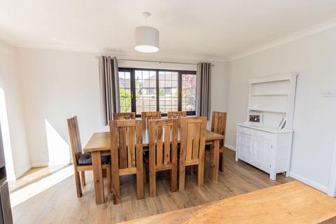 5 bedroom detached house for sale, Weald View, Staplecross