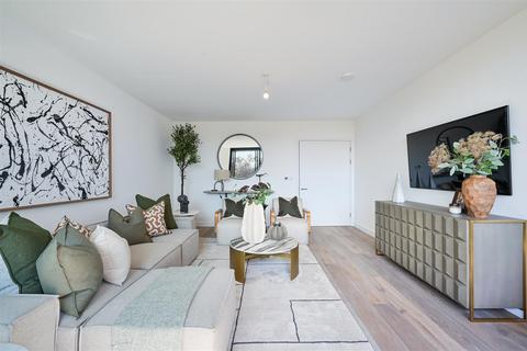 3 bedroom apartment for sale, Cottenham Park Road, Wimbledon, SW20