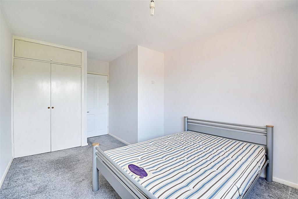 Bedroom 1 2.jpg