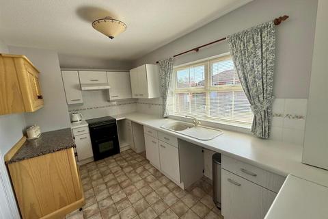 5 Bishopton Drive, Macclesfield, SK11 8TS
