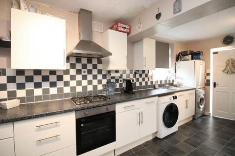 3 bedroom semi-detached house for sale, Carnforth Avenue, Bispham, Blackpool, FY2