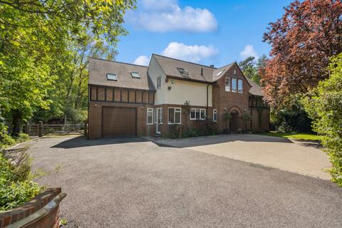4 bedroom equestrian property for sale, Ashley Green Road, Chesham, Buckinghamshire, HP5