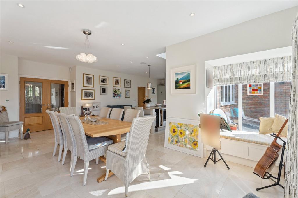 Dining/Family Room