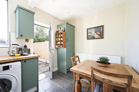 63 Annesley Road, Greenhill, Sheffield, S8 7SD