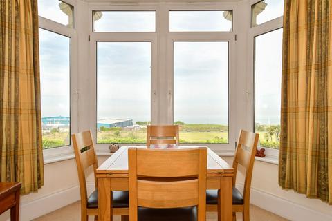 2 bedroom apartment for sale, Eastern Esplanade, Cliftonville, Margate, Kent