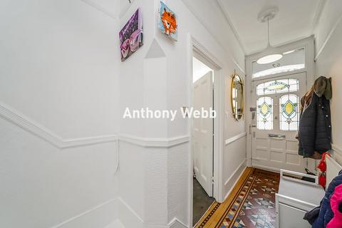 67 Devonshire Road, Palmers Green, London, N13 4QU