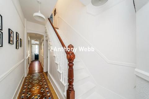 67 Devonshire Road, Palmers Green, London, N13 4QU