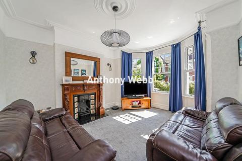 67 Devonshire Road, Palmers Green, London, N13 4QU