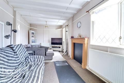 2 bedroom bungalow for sale, Glenwood Drive, Sheerness