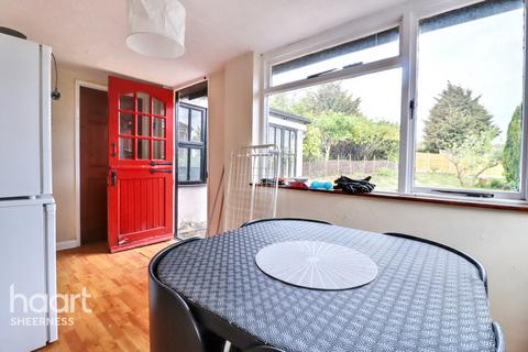 2 bedroom bungalow for sale, Glenwood Drive, Sheerness