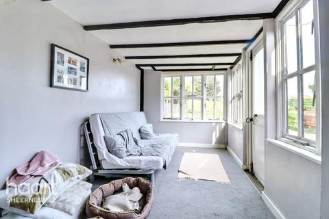 2 bedroom bungalow for sale, Glenwood Drive, Sheerness