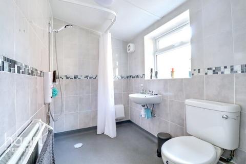 2 bedroom bungalow for sale, Glenwood Drive, Sheerness