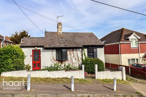 2 bedroom bungalow for sale, Glenwood Drive, Sheerness