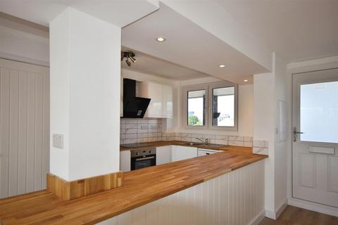 1 bedroom flat for sale, Justin Close, Brentford