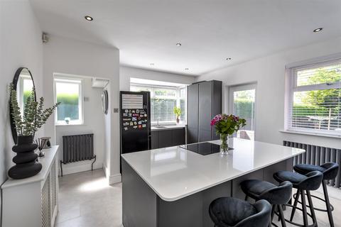 1 Brecklands, Rotherham, S60 4JL