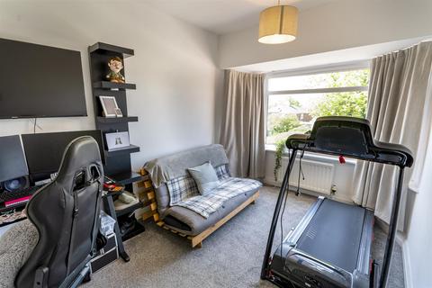 1 Brecklands, Rotherham, S60 4JL