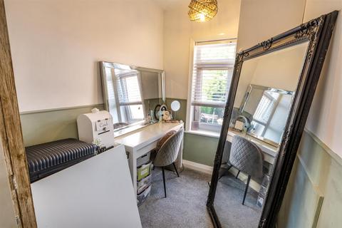 1 Brecklands, Rotherham, S60 4JL