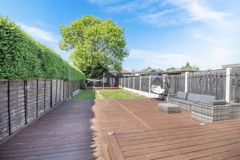 1 Brecklands, Rotherham, S60 4JL