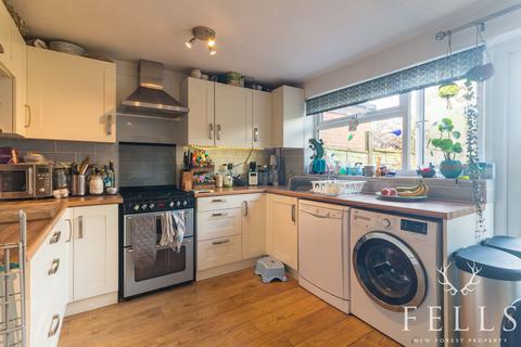 51 Anson Close, Ringwood, BH24 1XN
