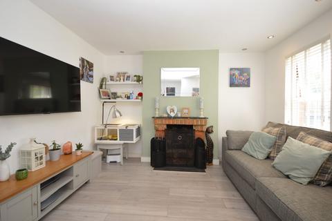 61 Dudley Road, Folkestone, CT19 6DA