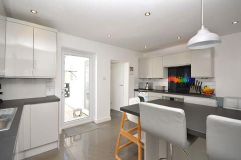 61 Dudley Road, Folkestone, CT19 6DA