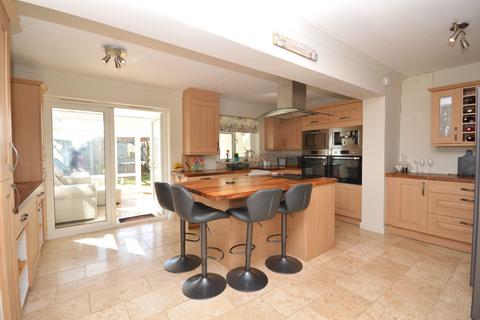 146 Cornwallis Avenue, Aylesham, Canterbury, CT3 3HJ
