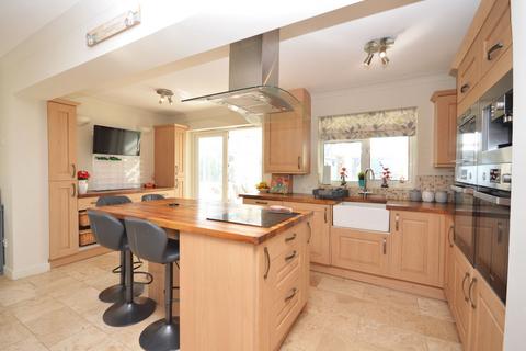146 Cornwallis Avenue, Aylesham, Canterbury, CT3 3HJ