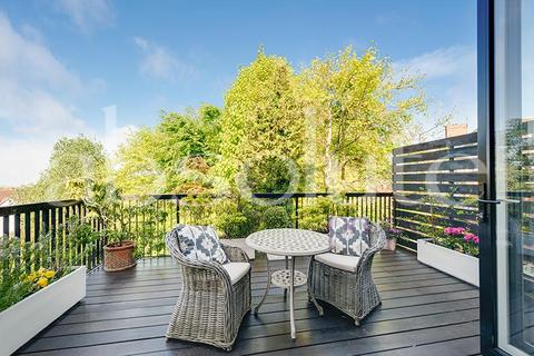 Rosecroft Avenue, London NW3