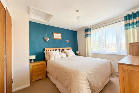 21 North Lane, Nailsea, Bristol, BS48 4BT