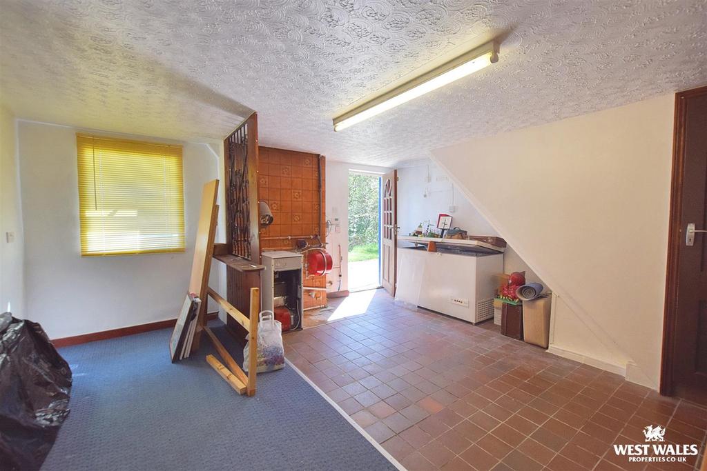 Lower Ground Floor Room