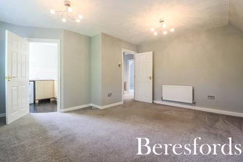 2 bedroom apartment for sale, Hazel Close, Laindon, SS15