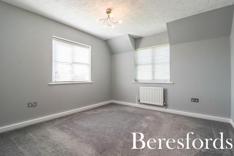 2 bedroom apartment for sale, Hazel Close, Laindon, SS15