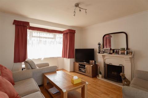 4 bedroom detached house for sale, Lodge Lane, Redhill