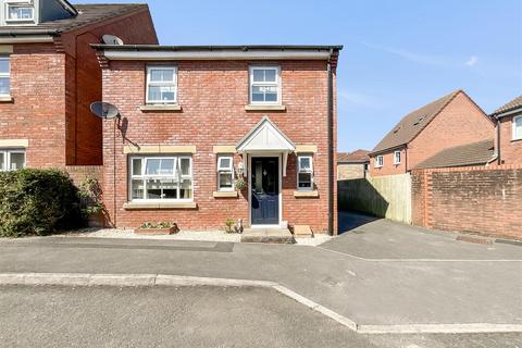 1 All Saints Close, Longwell Green, Bristol, BS30 9XQ