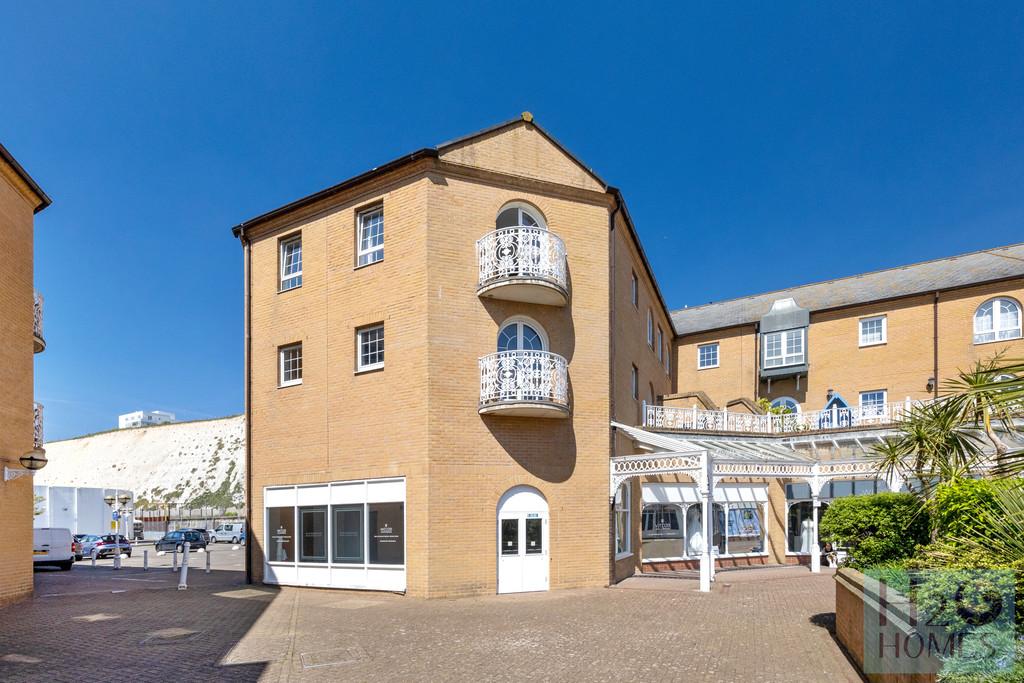 Brighton Marina, 38 Starboard Court-020