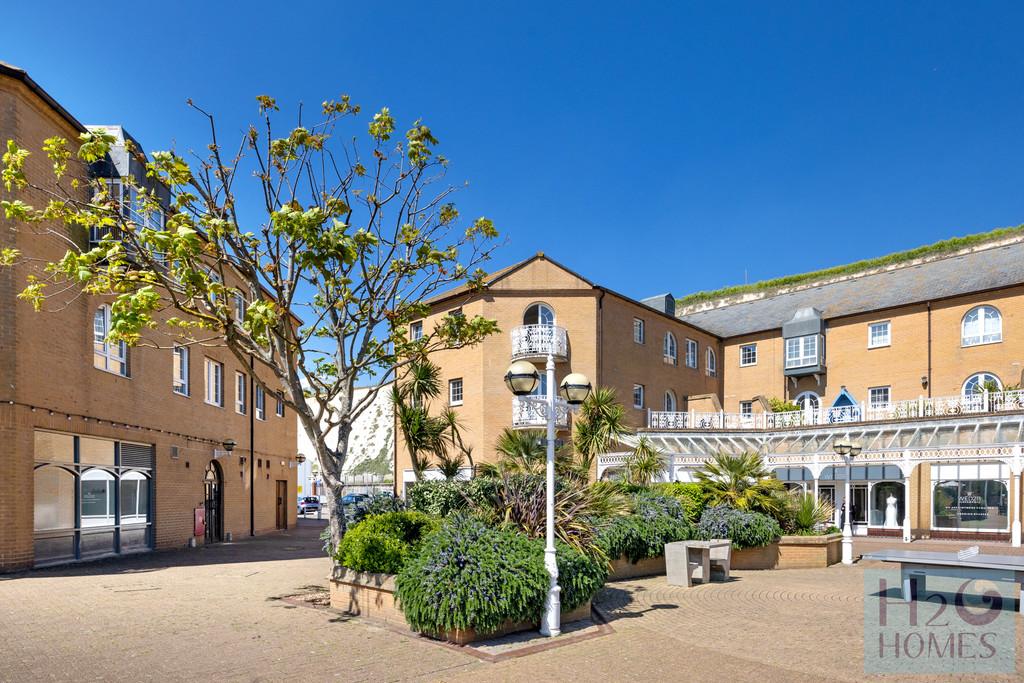Brighton Marina, 38 Starboard Court-022