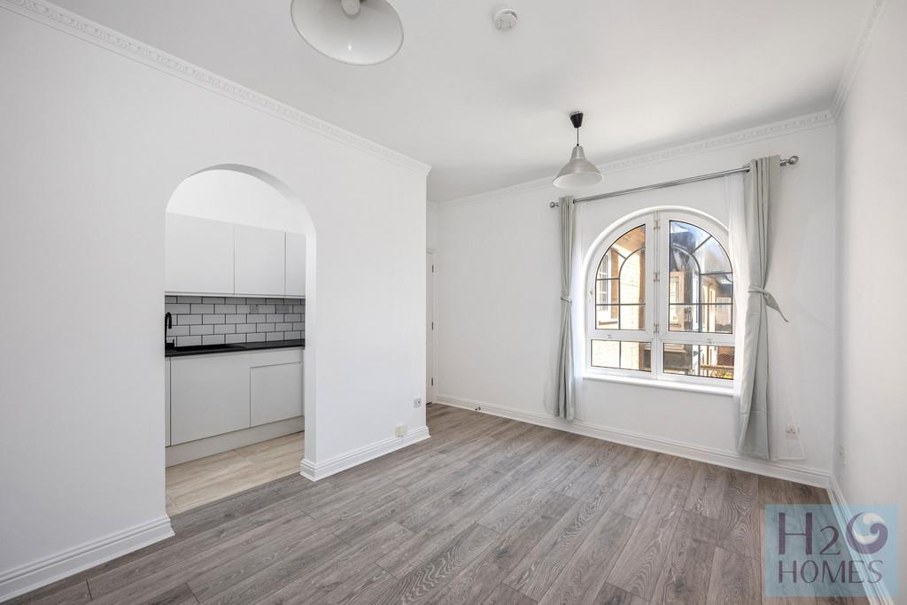 Brighton Marina, 38 Starboard Court-004