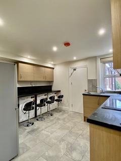 5 bedroom semi-detached house to rent, Highcrown Street, Southampton