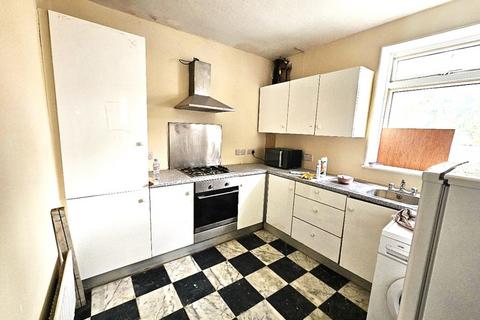 109 Broadmead, Bellingham, London, SE6 3SB