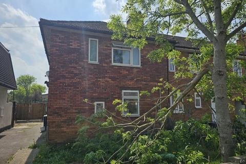 109 Broadmead, Bellingham, London, SE6 3SB