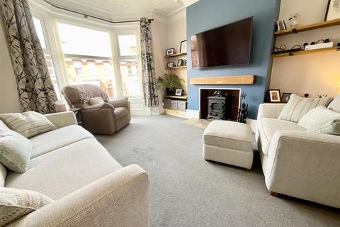 3 bedroom house for sale, Grange Avenue, Scarborough, YO12