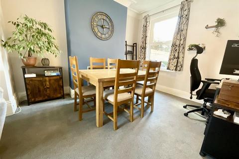 3 bedroom house for sale, Grange Avenue, Scarborough, YO12