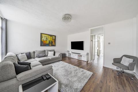 33 Mirror Path, London, SE9 4NY