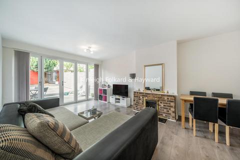 13 Charlesfield, London, SE9 4NX